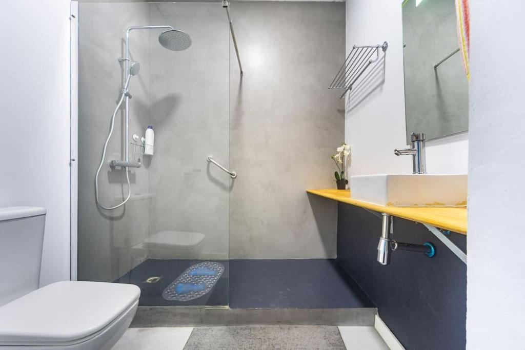 120 Sqm Loft-Style Apartment Beach Royal Marina Valencia Buitenkant foto
