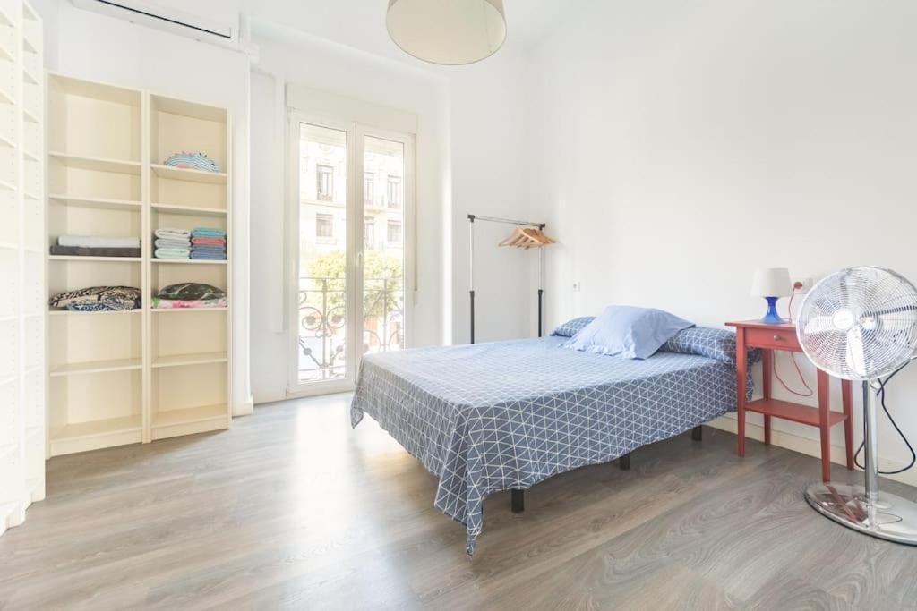 120 Sqm Loft-Style Apartment Beach Royal Marina Valencia Buitenkant foto