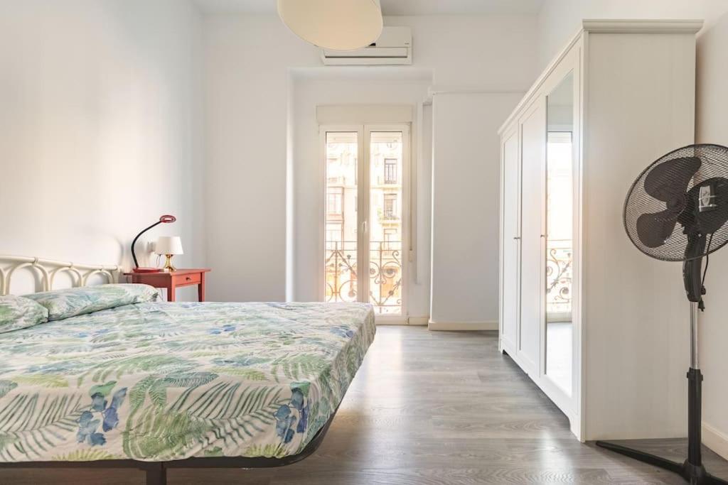 120 Sqm Loft-Style Apartment Beach Royal Marina Valencia Buitenkant foto