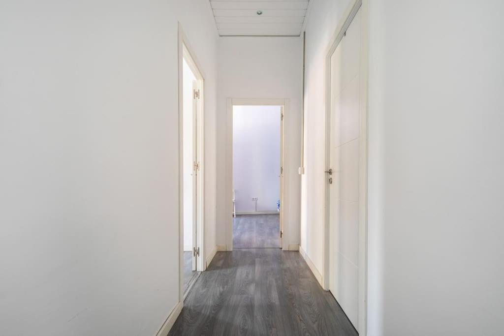 120 Sqm Loft-Style Apartment Beach Royal Marina Valencia Buitenkant foto