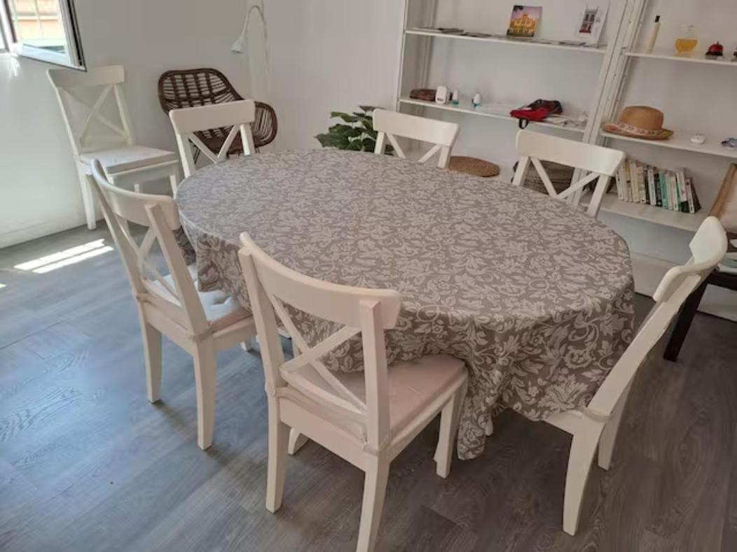 120 Sqm Loft-Style Apartment Beach Royal Marina Valencia Buitenkant foto